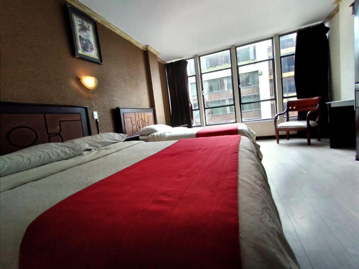 Hotel Imperial Ambato Bagian luar foto