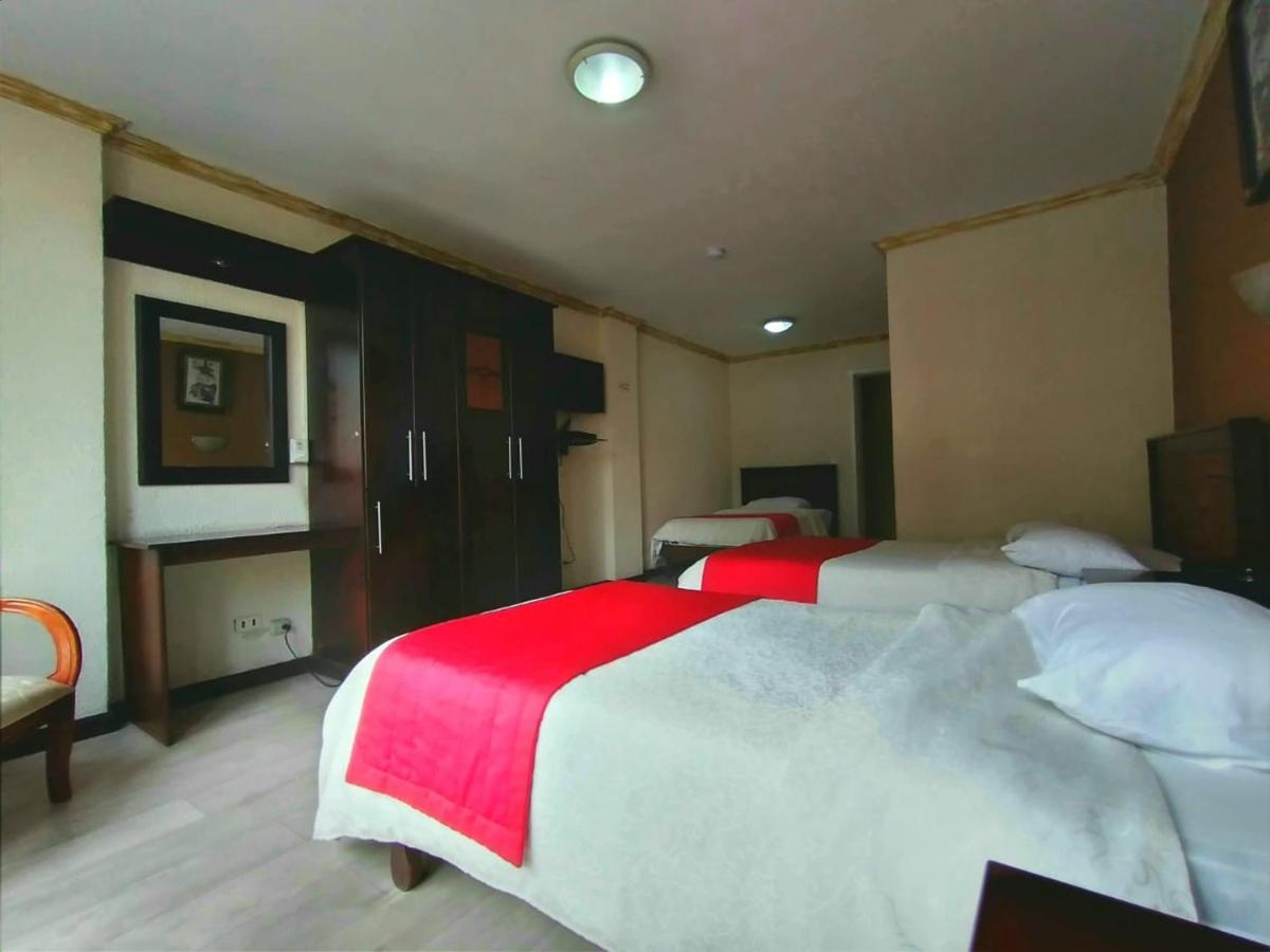 Hotel Imperial Ambato Bagian luar foto