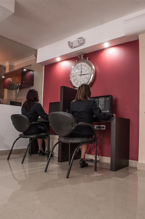 Hotel Imperial Ambato Bagian luar foto